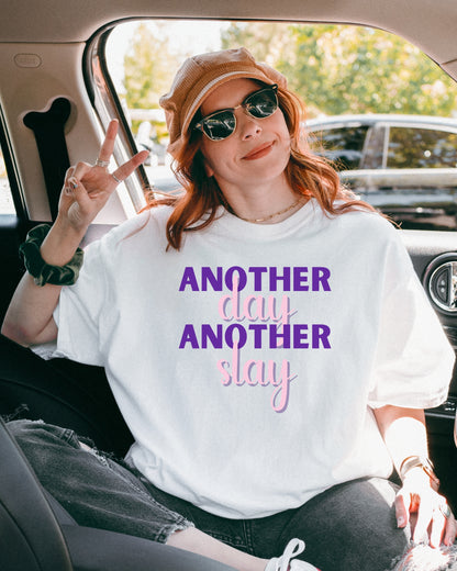 Woman - 'Another Day Another Slay' Oversize Comfort T-shirt- Slay Shirt