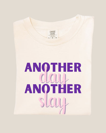 Woman - 'Another Day Another Slay' Oversize Comfort T-shirt- Slay Shirt